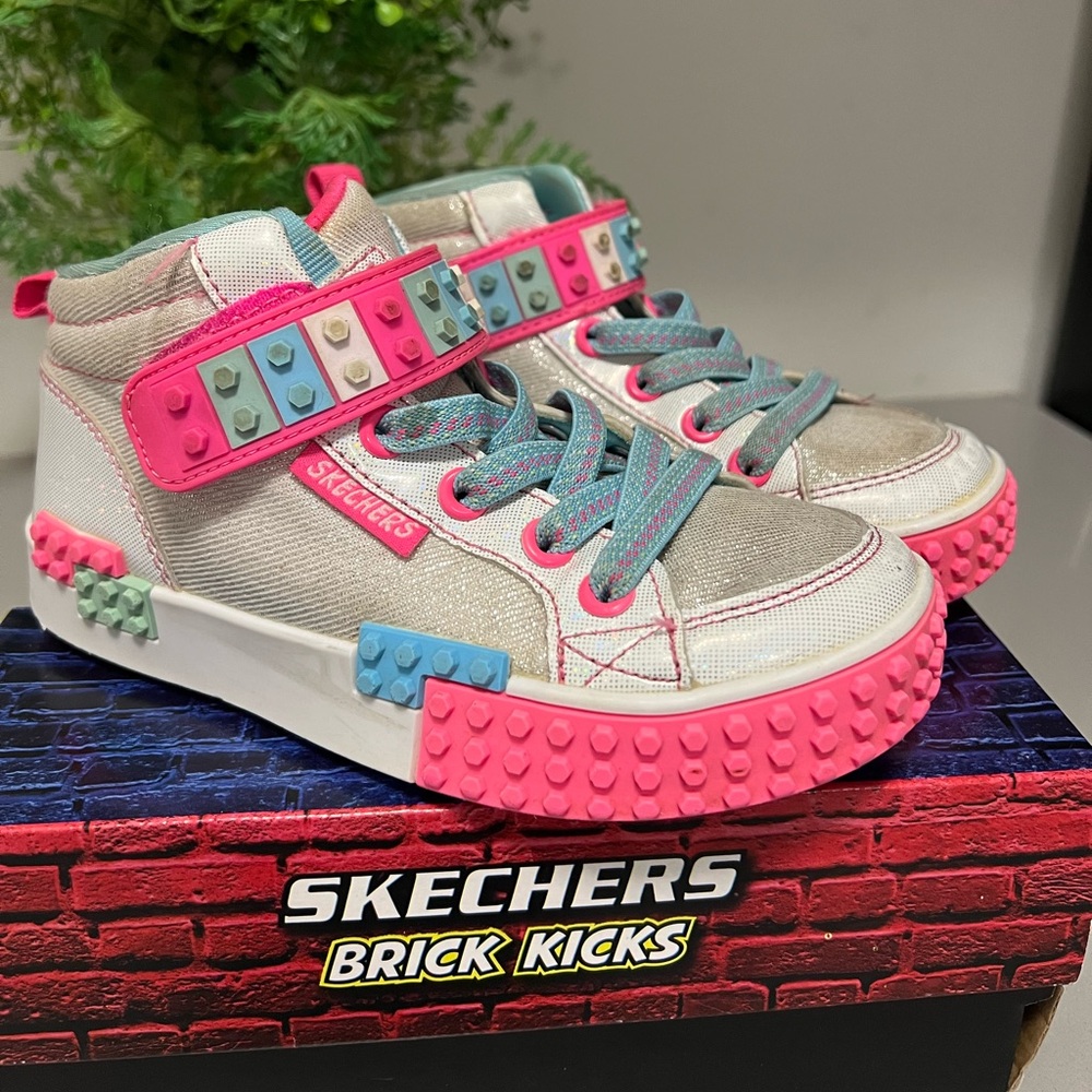 Skechers Kids' Silver and Pink Sneakers